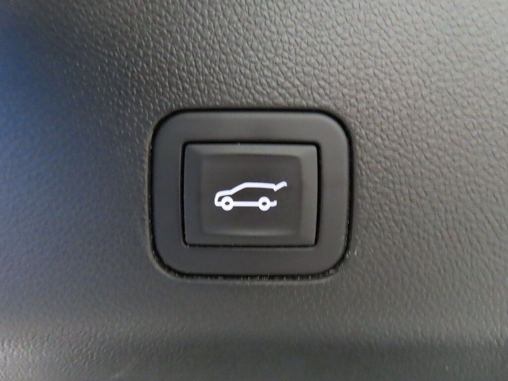 2025 GMC Yukon XL AT4 4WD Fond du Lac WI