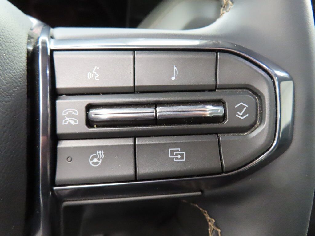 2025 GMC Yukon XL AT4 4WD Fond du Lac WI