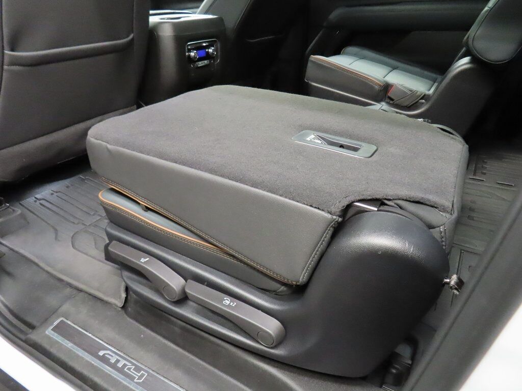 2025 GMC Yukon XL AT4 4WD Fond du Lac WI