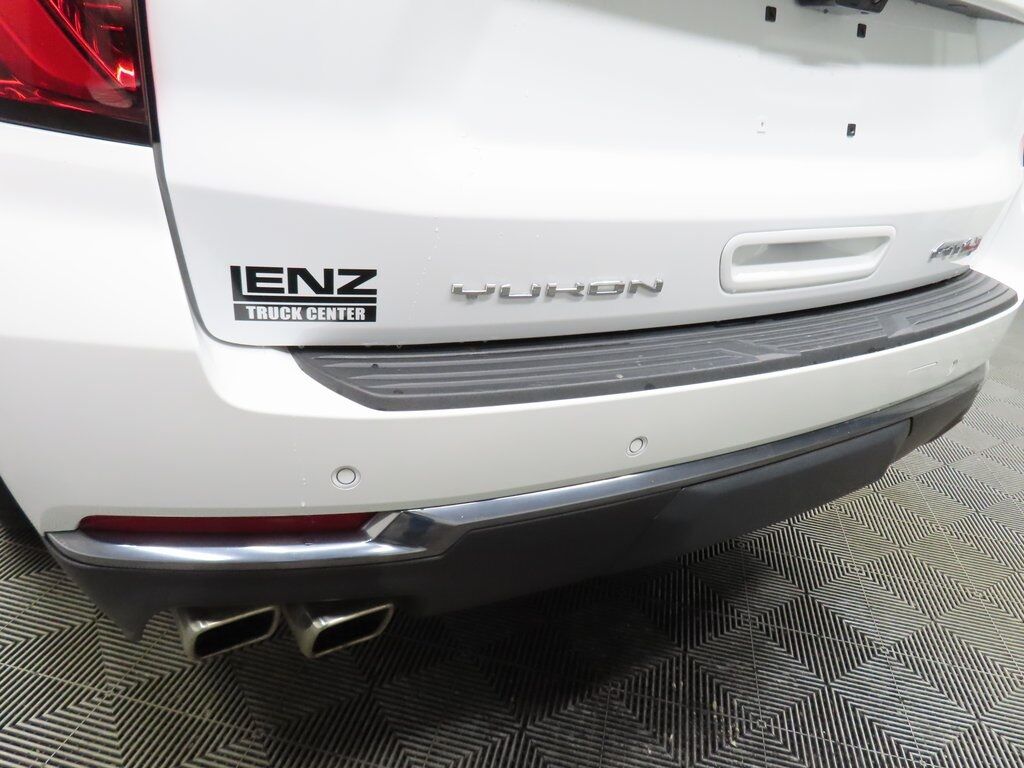 2025 GMC Yukon XL AT4 4WD Fond du Lac WI