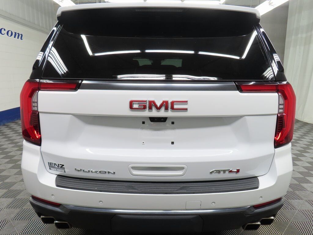 2025 GMC Yukon XL AT4 4WD Fond du Lac WI