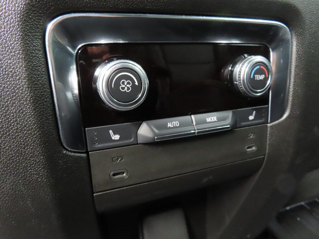 2025 GMC Yukon XL AT4 4WD Fond du Lac WI