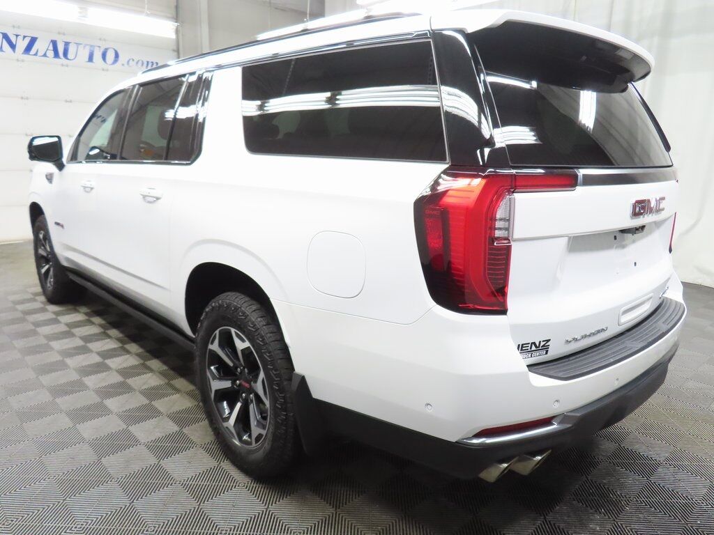 2025 GMC Yukon XL AT4 4WD Fond du Lac WI