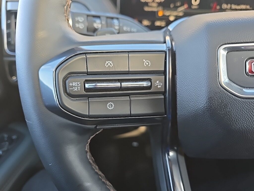 2025 GMC Yukon XL AT4 4WD Fond du Lac WI