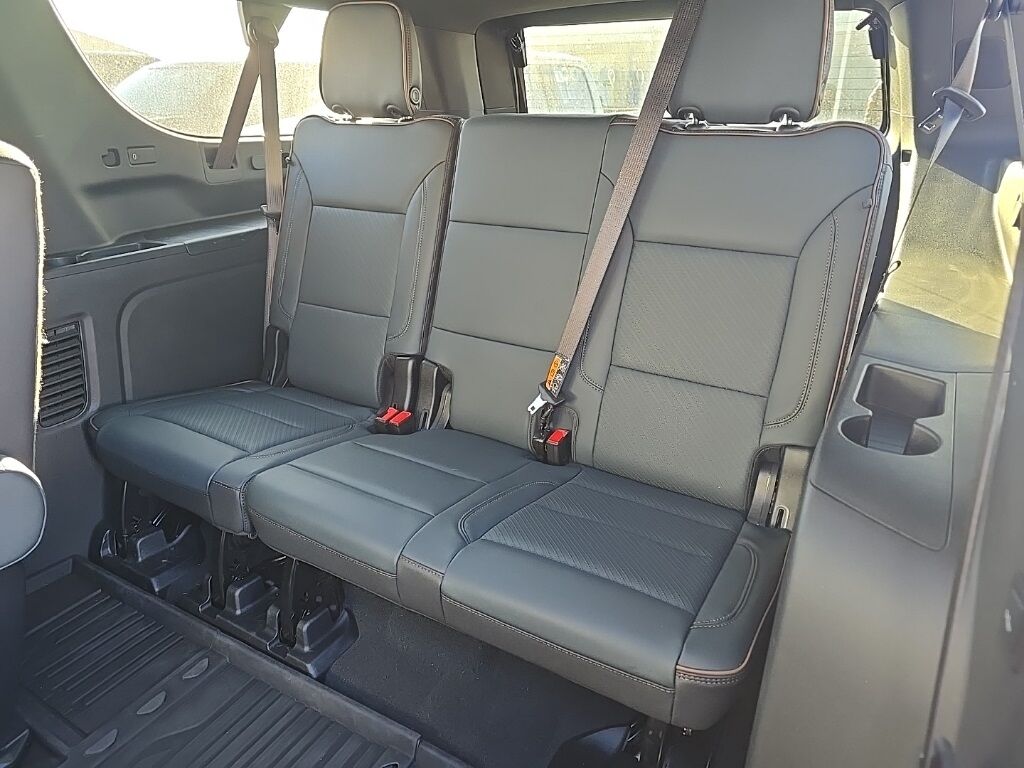 2025 GMC Yukon XL AT4 4WD Fond du Lac WI