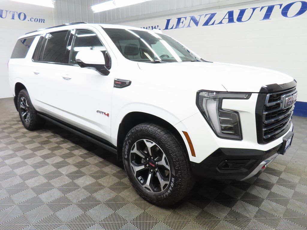 2025 GMC Yukon XL AT4 4WD