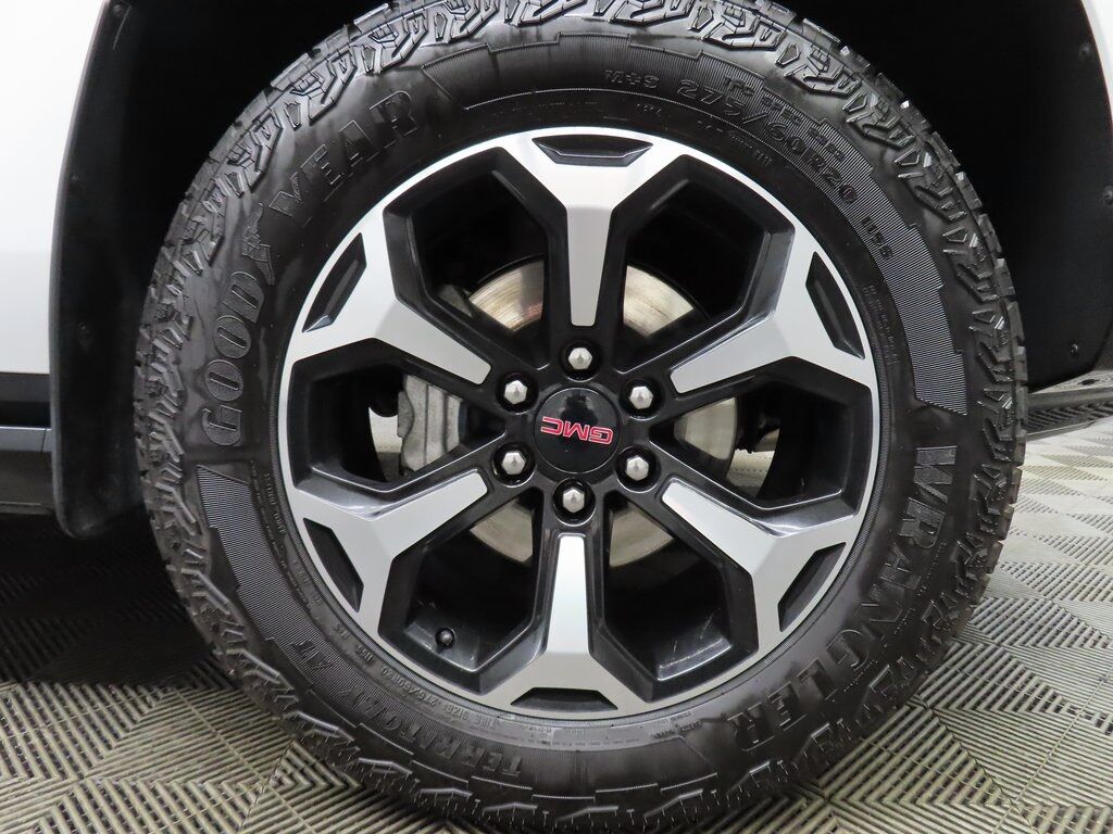 2025 GMC Yukon XL AT4 4WD Fond du Lac WI