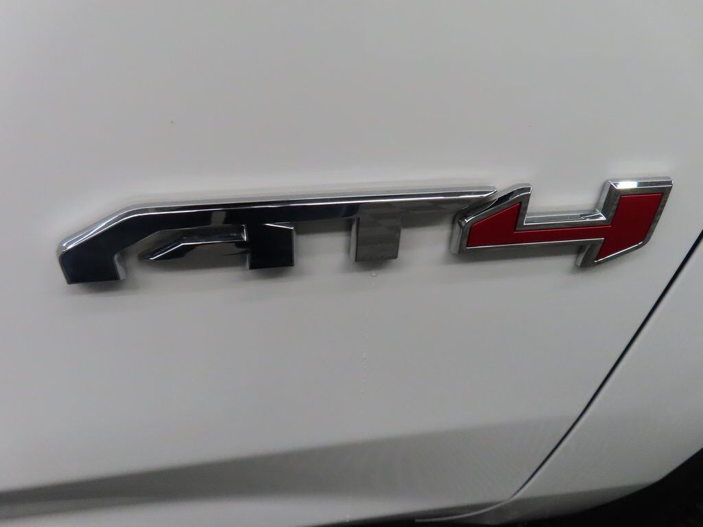 2025 GMC Yukon XL AT4 4WD Fond du Lac WI