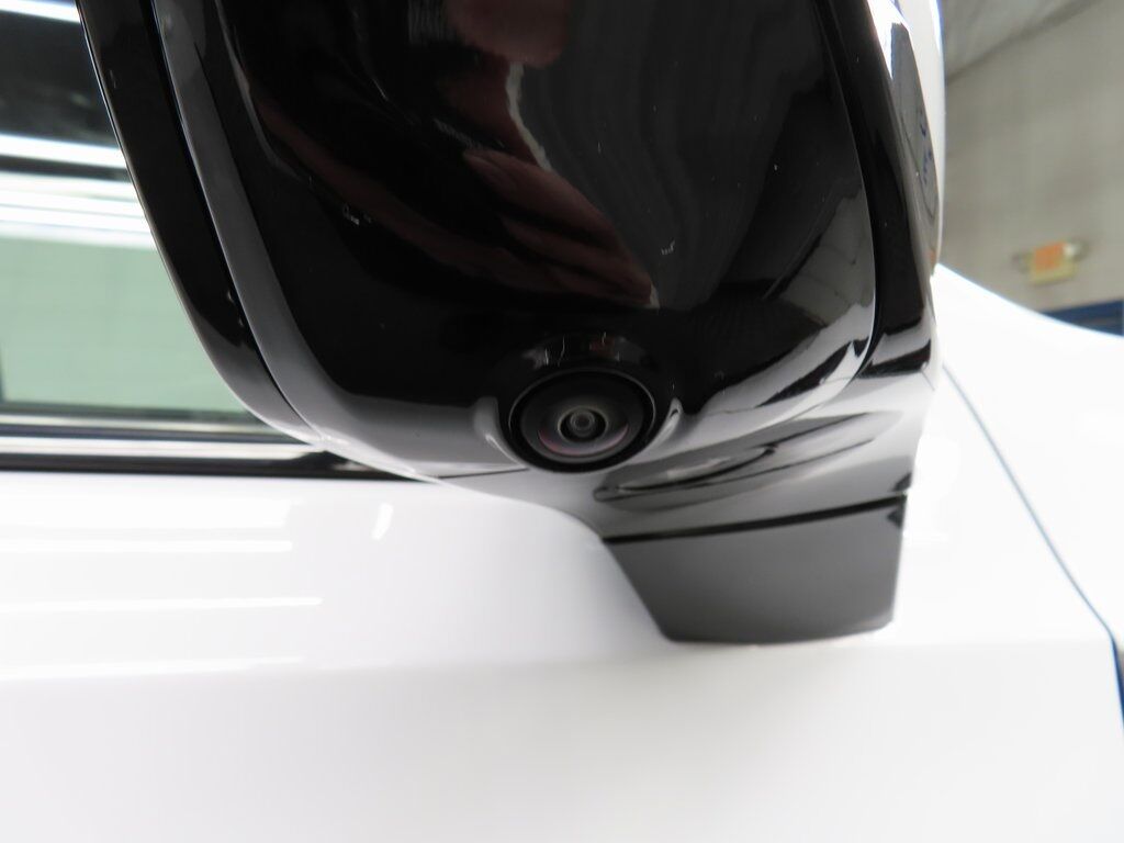 2025 GMC Yukon XL AT4 4WD Fond du Lac WI