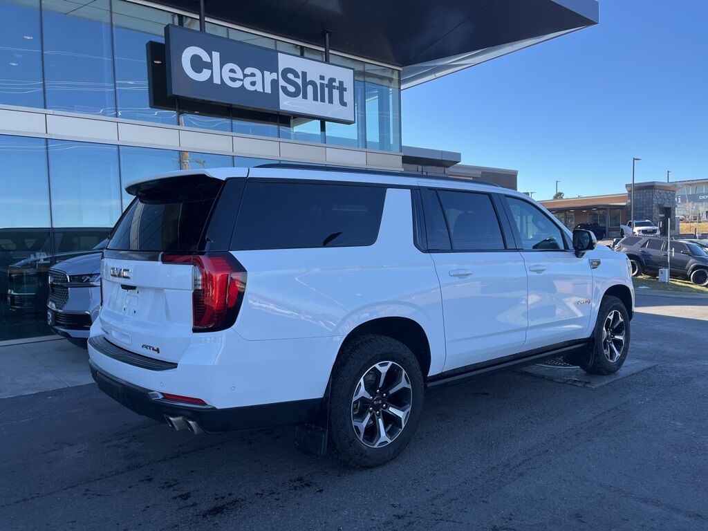 2025 GMC Yukon XL AT4