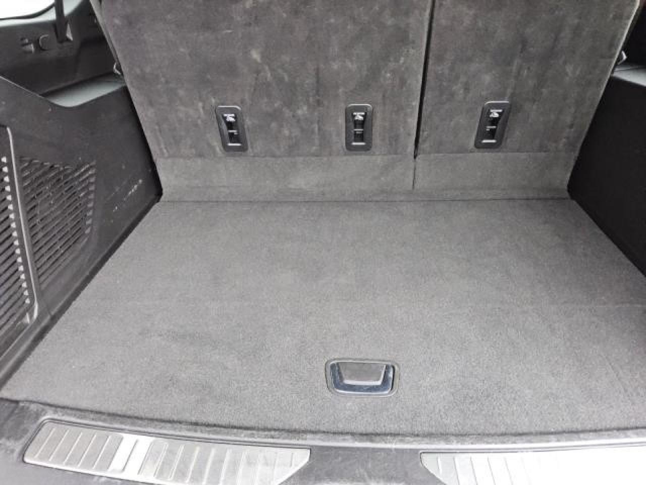 2025 GMC Yukon XL Denali 4WD 1-Owner Scottsdale AZ
