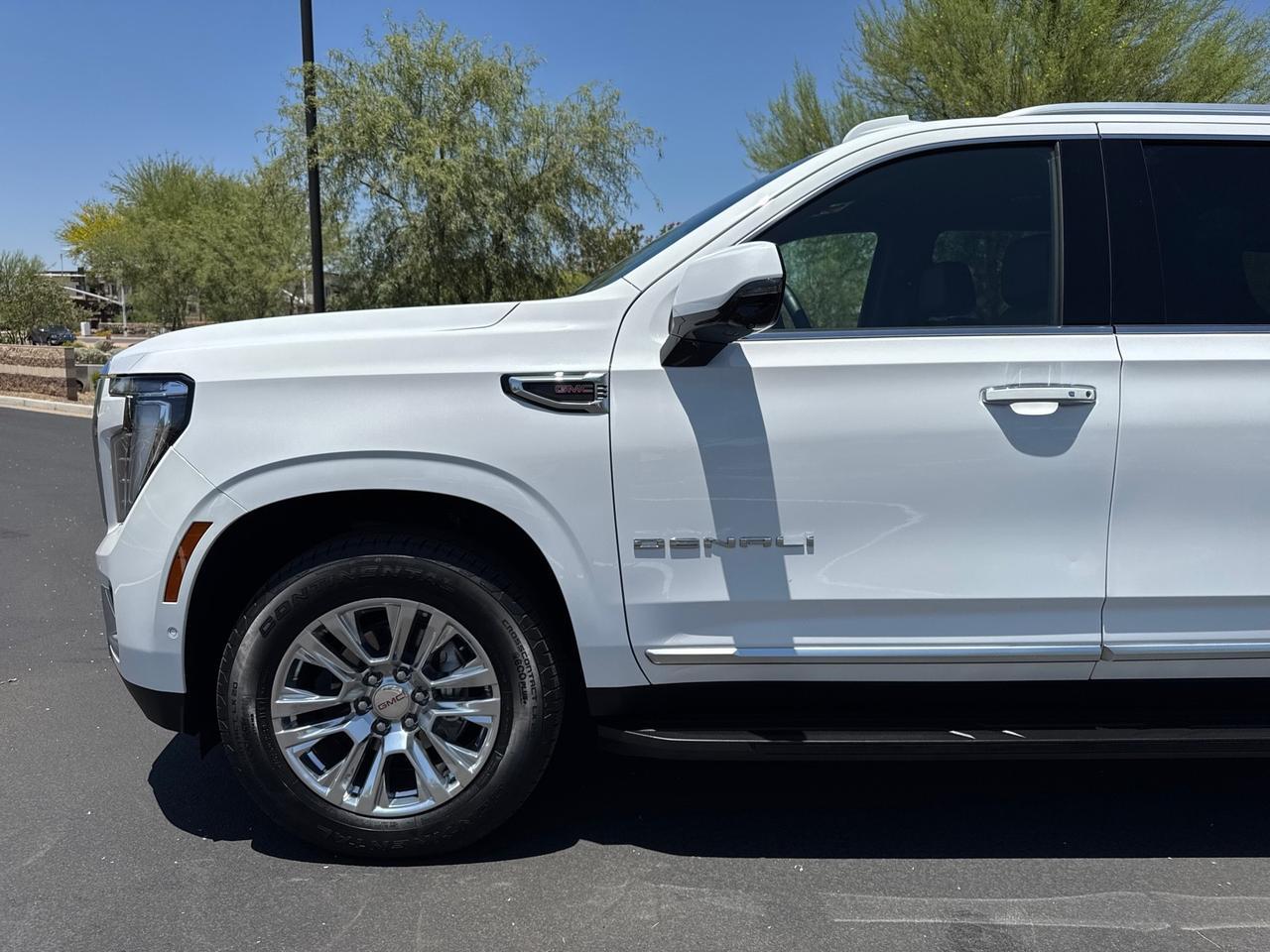 2025 GMC Yukon XL Denali 4WD 1-Owner Scottsdale AZ