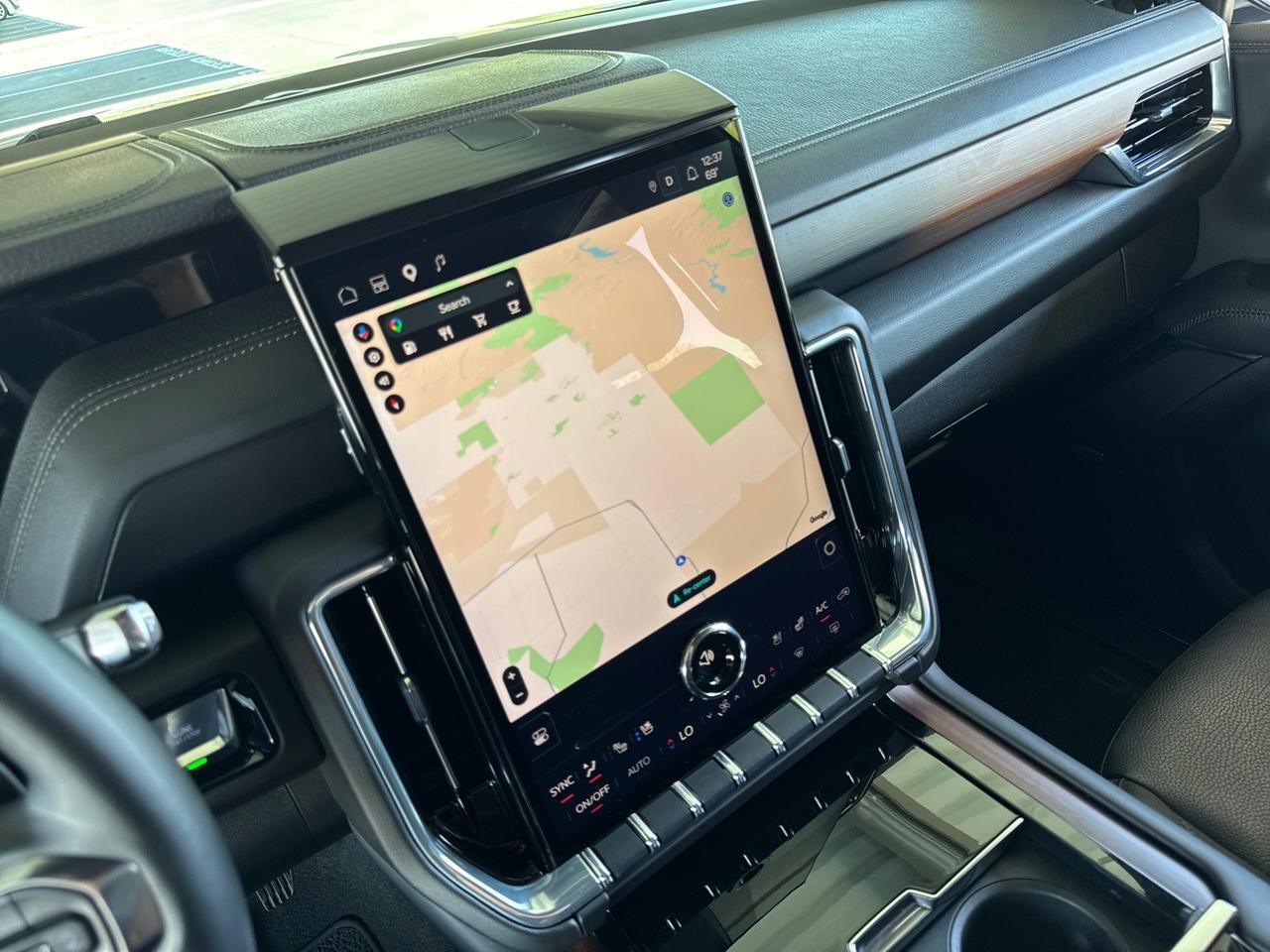 2025 GMC Yukon XL Denali 4WD 1-Owner Scottsdale AZ