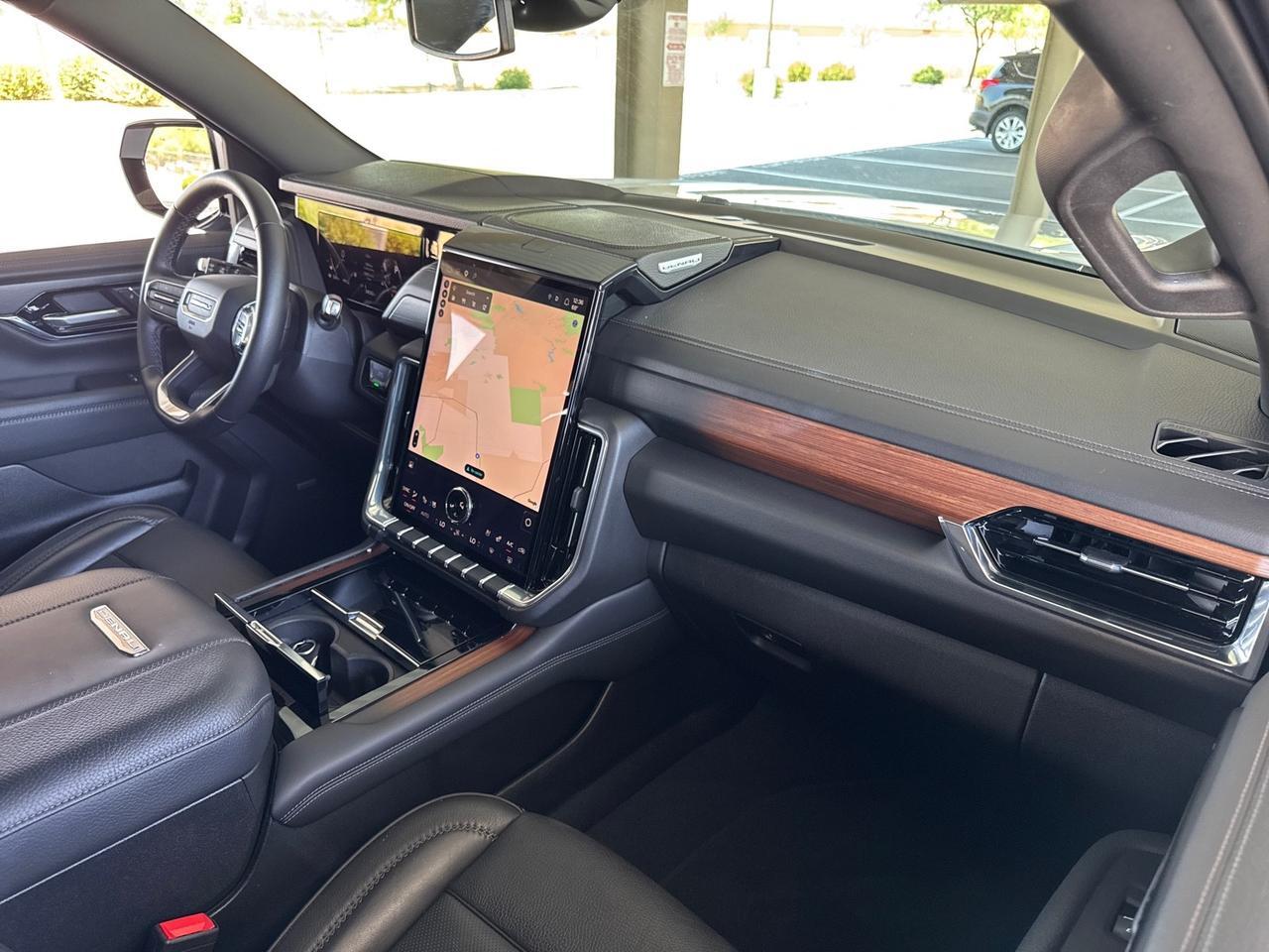 2025 GMC Yukon XL Denali 4WD 1-Owner Scottsdale AZ