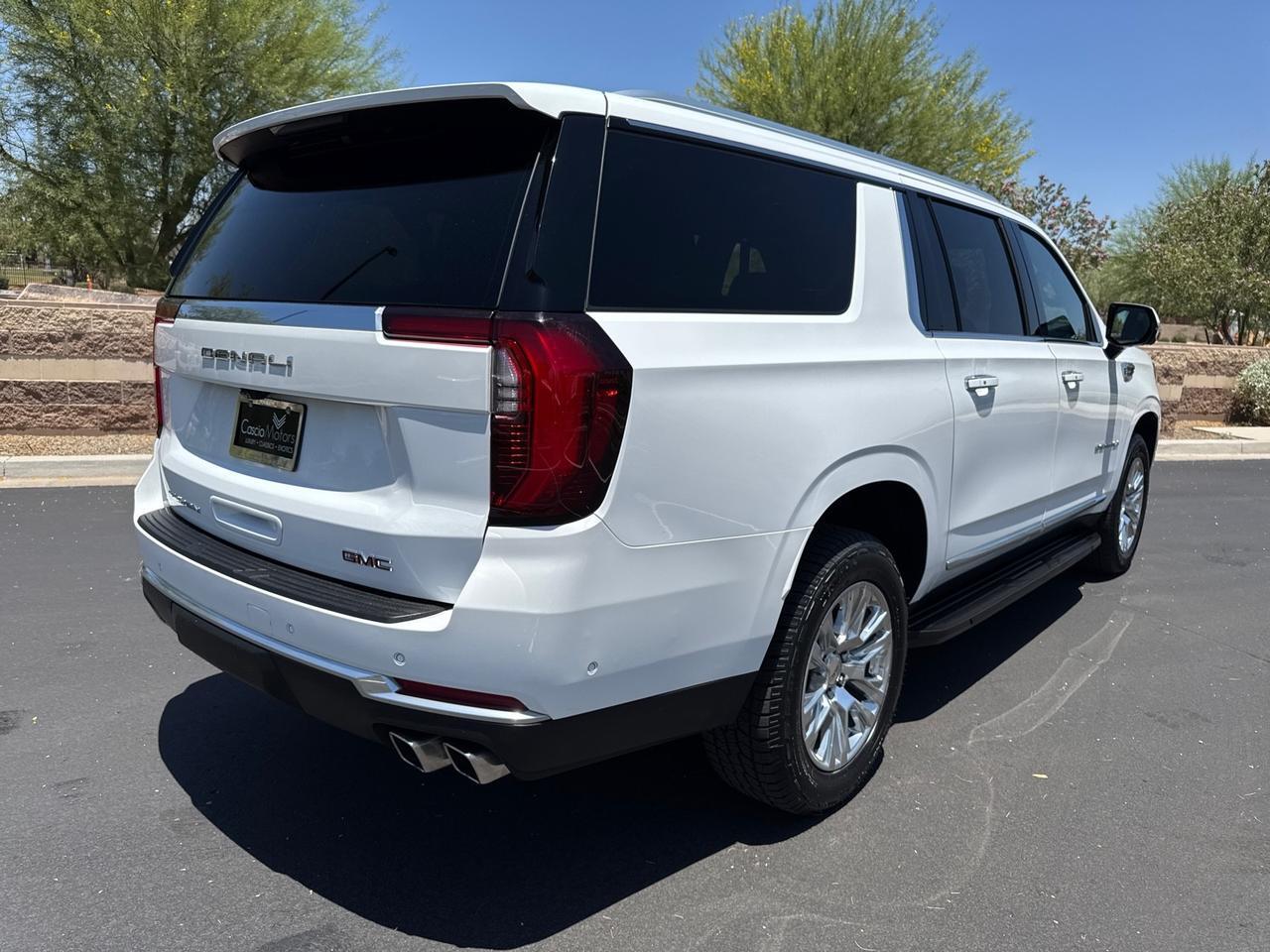 2025 GMC Yukon XL Denali 4WD 1-Owner Scottsdale AZ