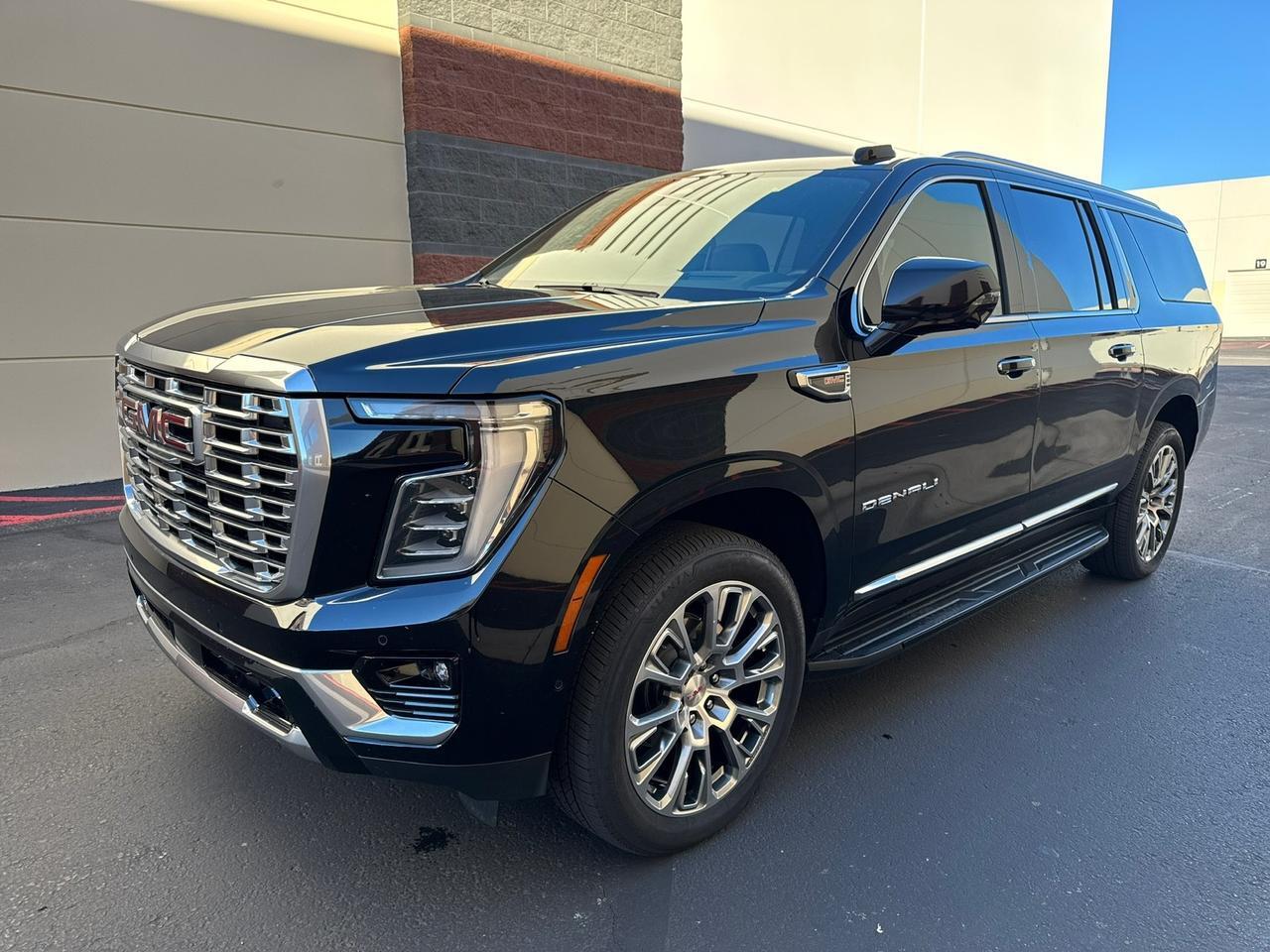 2025 GMC Yukon XL Denali 4WD 22inch Wheels 1-Owner