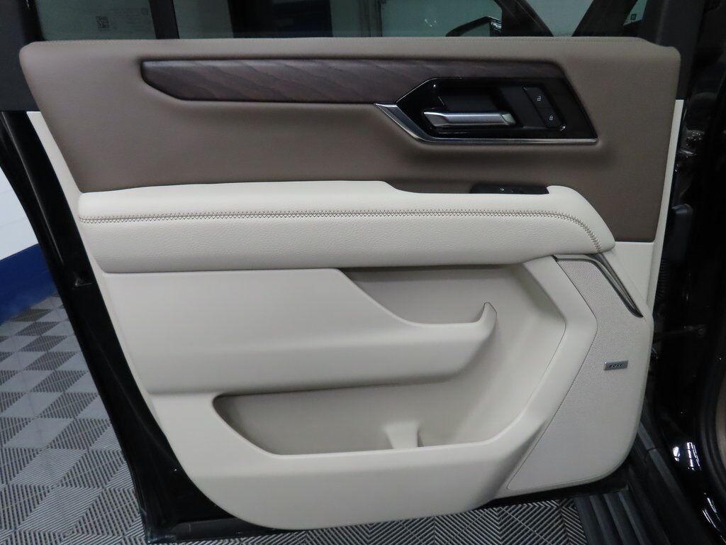 2025 GMC Yukon XL Denali 4WD 7 Passenger Fond du Lac WI