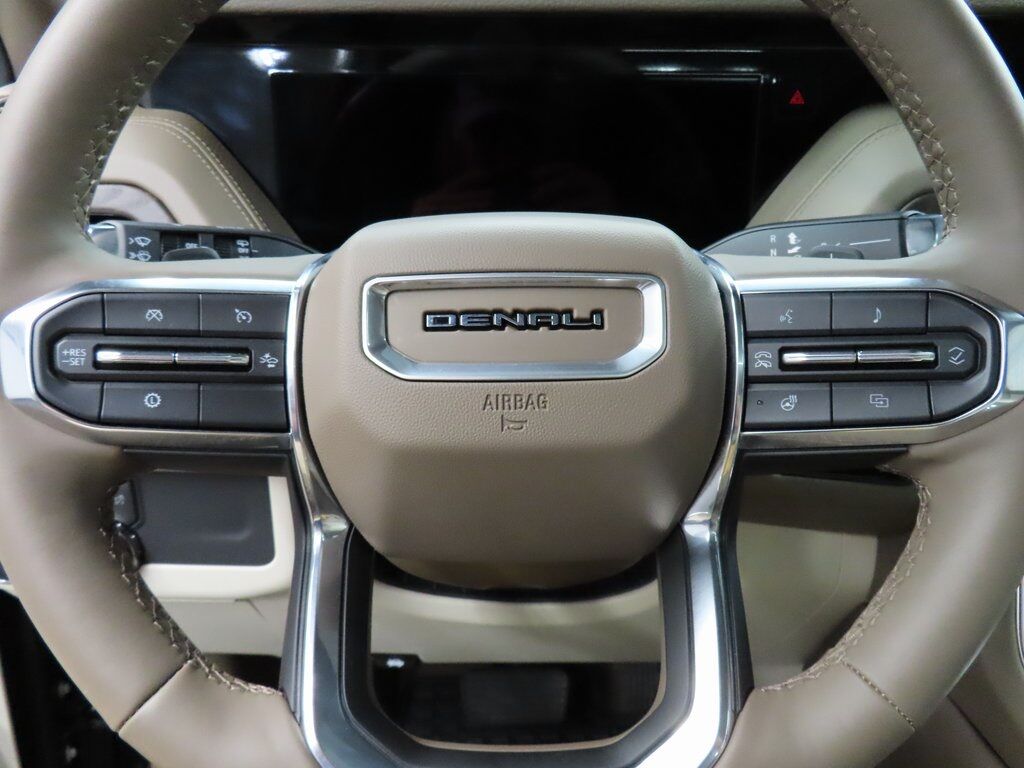 2025 GMC Yukon XL Denali 4WD 7 Passenger Fond du Lac WI