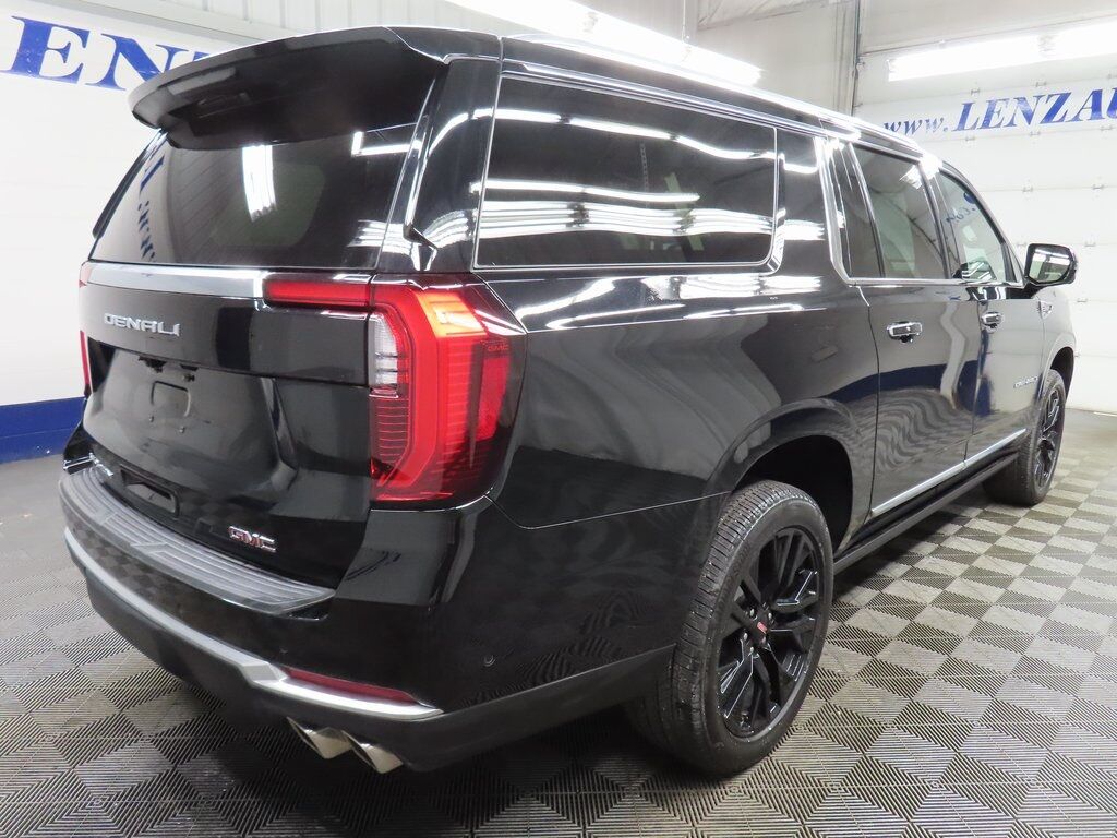 2025 GMC Yukon XL Denali 4WD 7 Passenger Fond du Lac WI