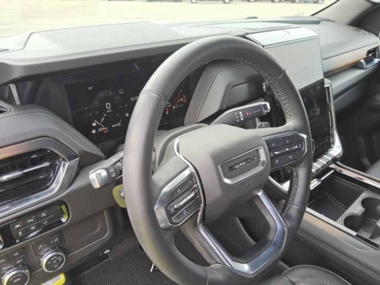 2025 GMC Yukon XL Denali 4WD Only 21k Miles 1-Owner Scottsdale AZ