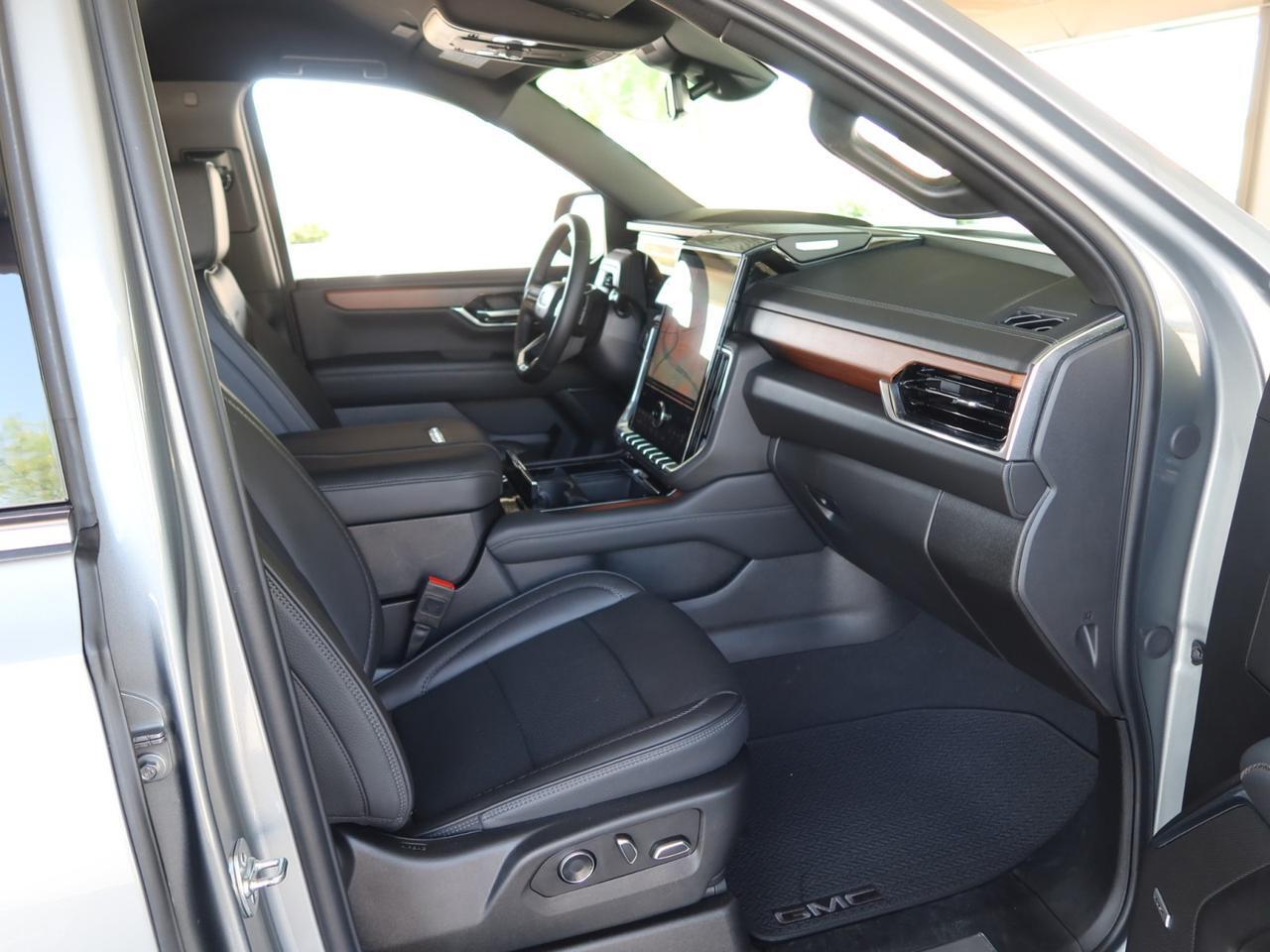 2025 GMC Yukon XL Denali 4WD Only 21k Miles 1-Owner Scottsdale AZ