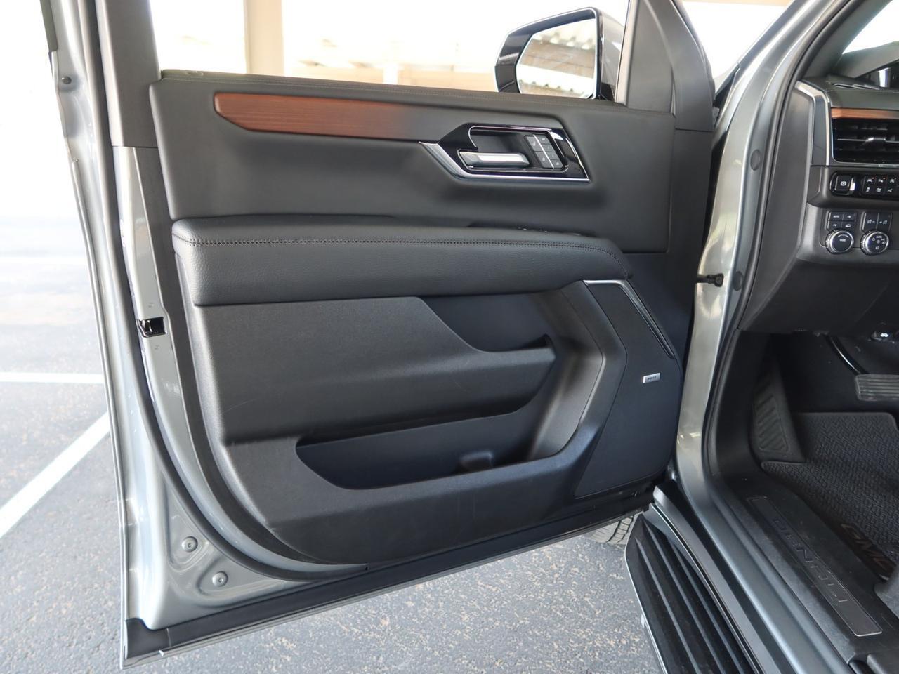 2025 GMC Yukon XL Denali 4WD Only 21k Miles 1-Owner Scottsdale AZ