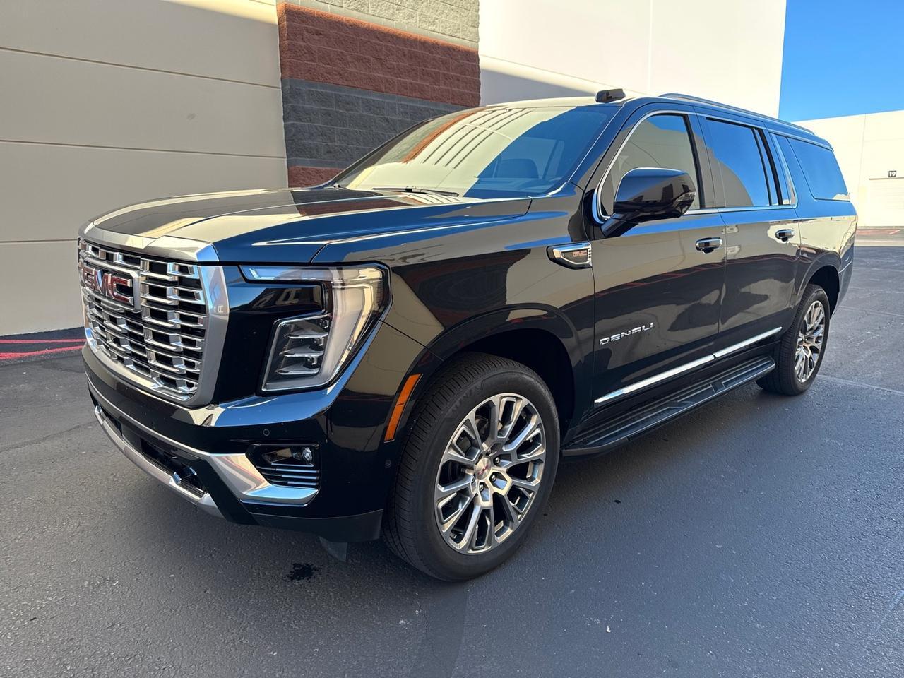 2025 GMC Yukon XL Denali 4WD