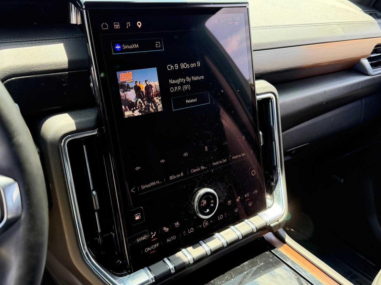 2025 GMC Yukon XL Denali Denali Irving TX