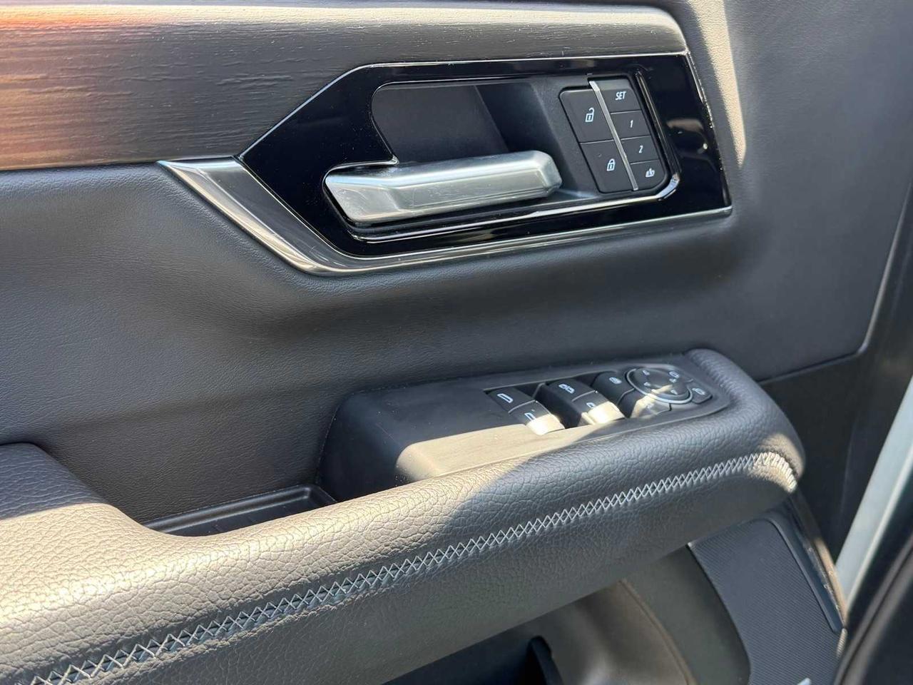2025 GMC Yukon XL Denali Denali Irving TX