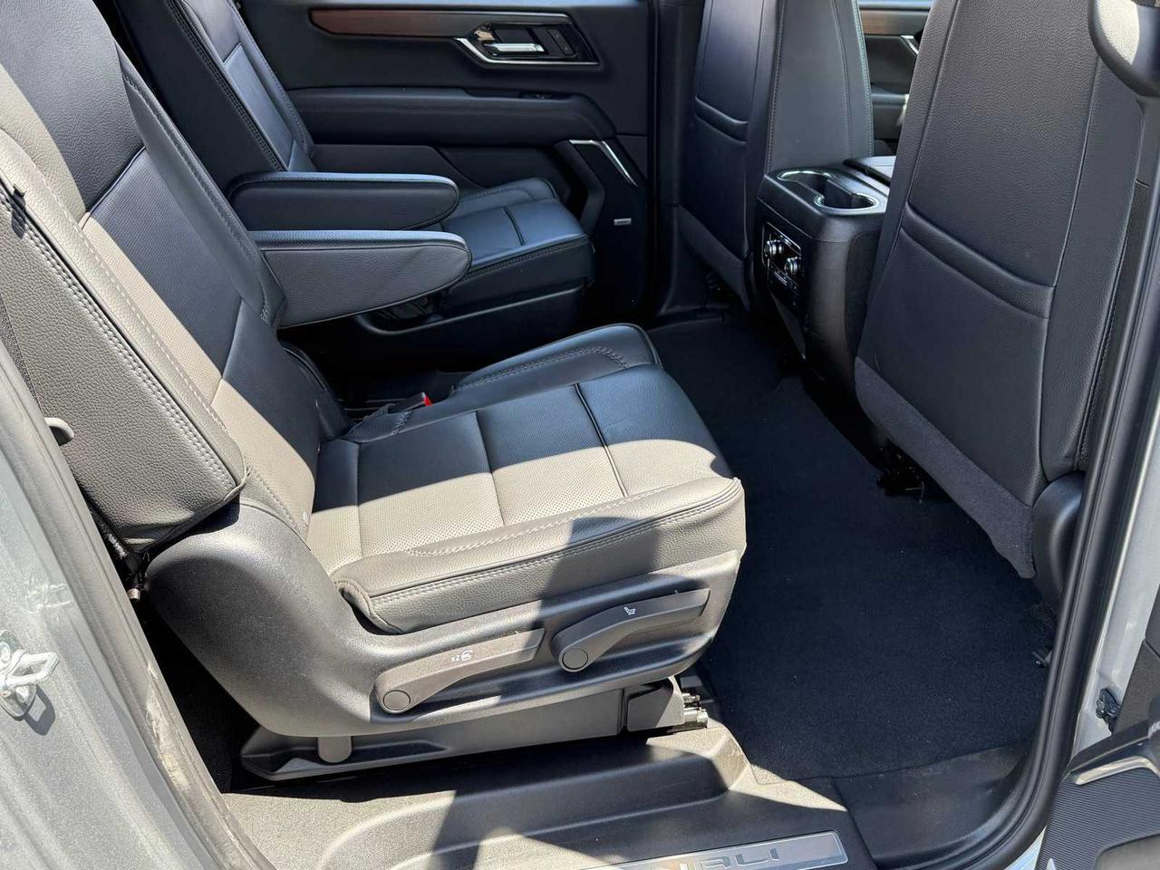 2025 GMC Yukon XL Denali Denali Irving TX