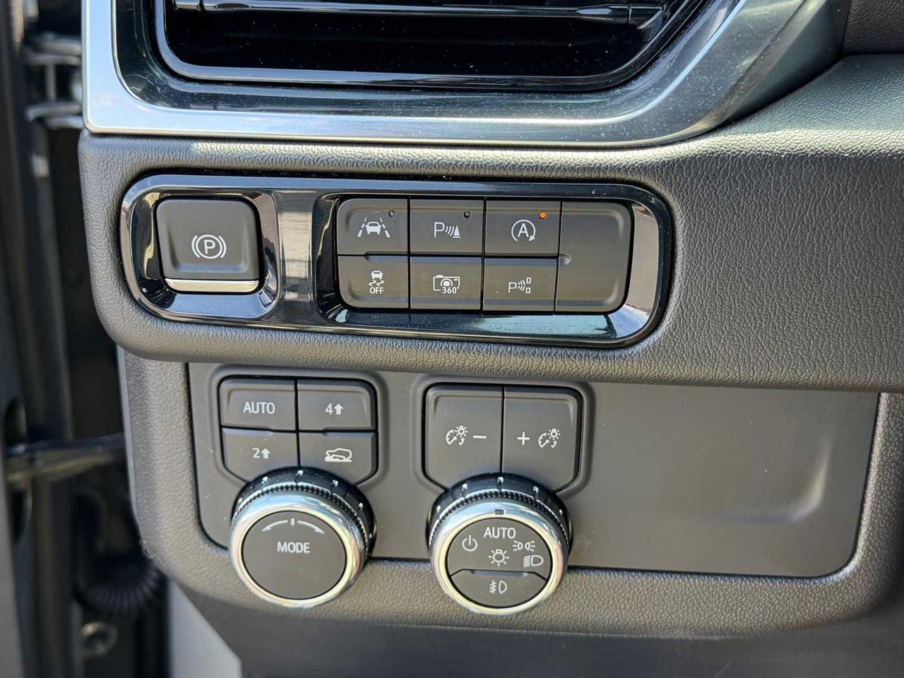 2025 GMC Yukon XL Denali Denali Irving TX