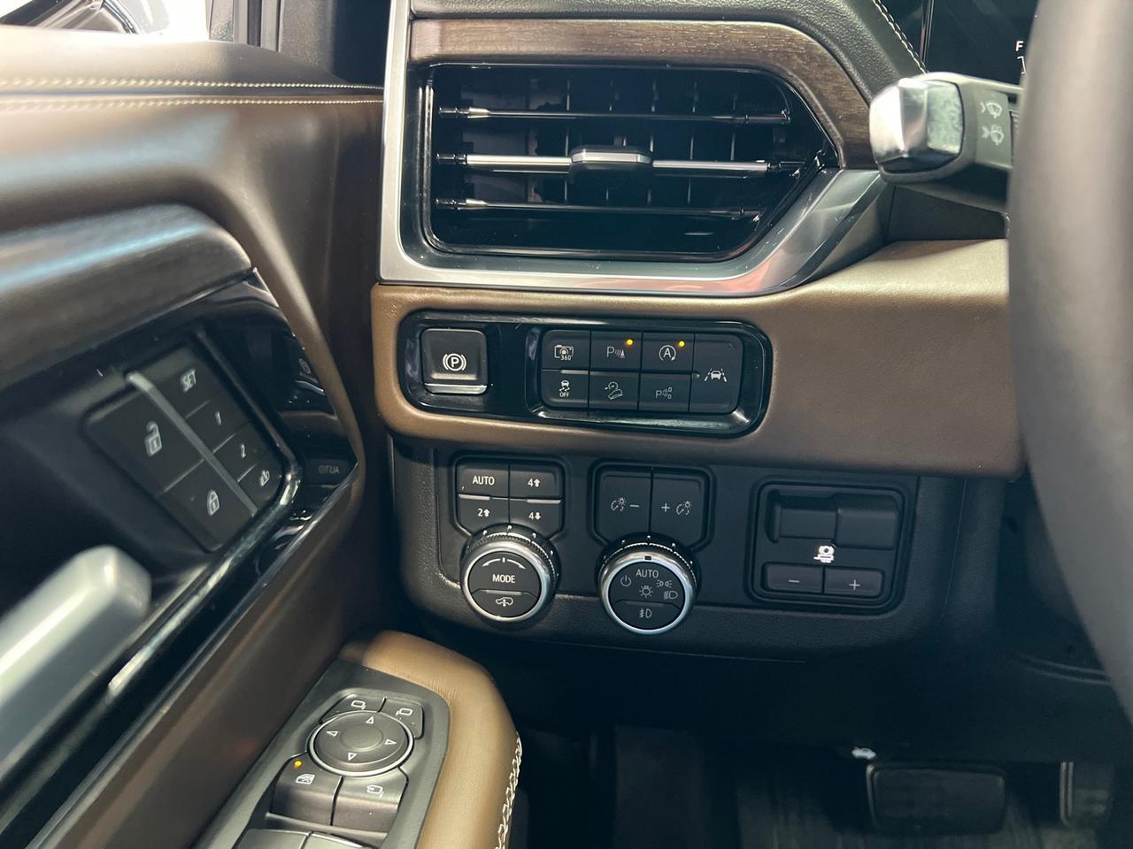 2025 GMC Yukon XL Denali Ultimate, 4x4, Night Vision, Floor Liners, Enhanced Trail Houston TX