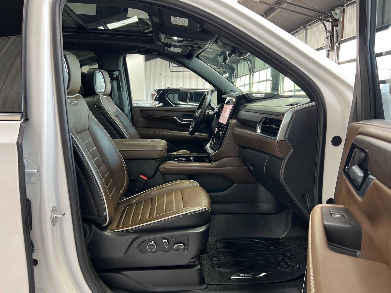 2025 GMC Yukon XL Denali Ultimate, 4x4, Night Vision, Floor Liners, Tow Tech Pkg Houston TX