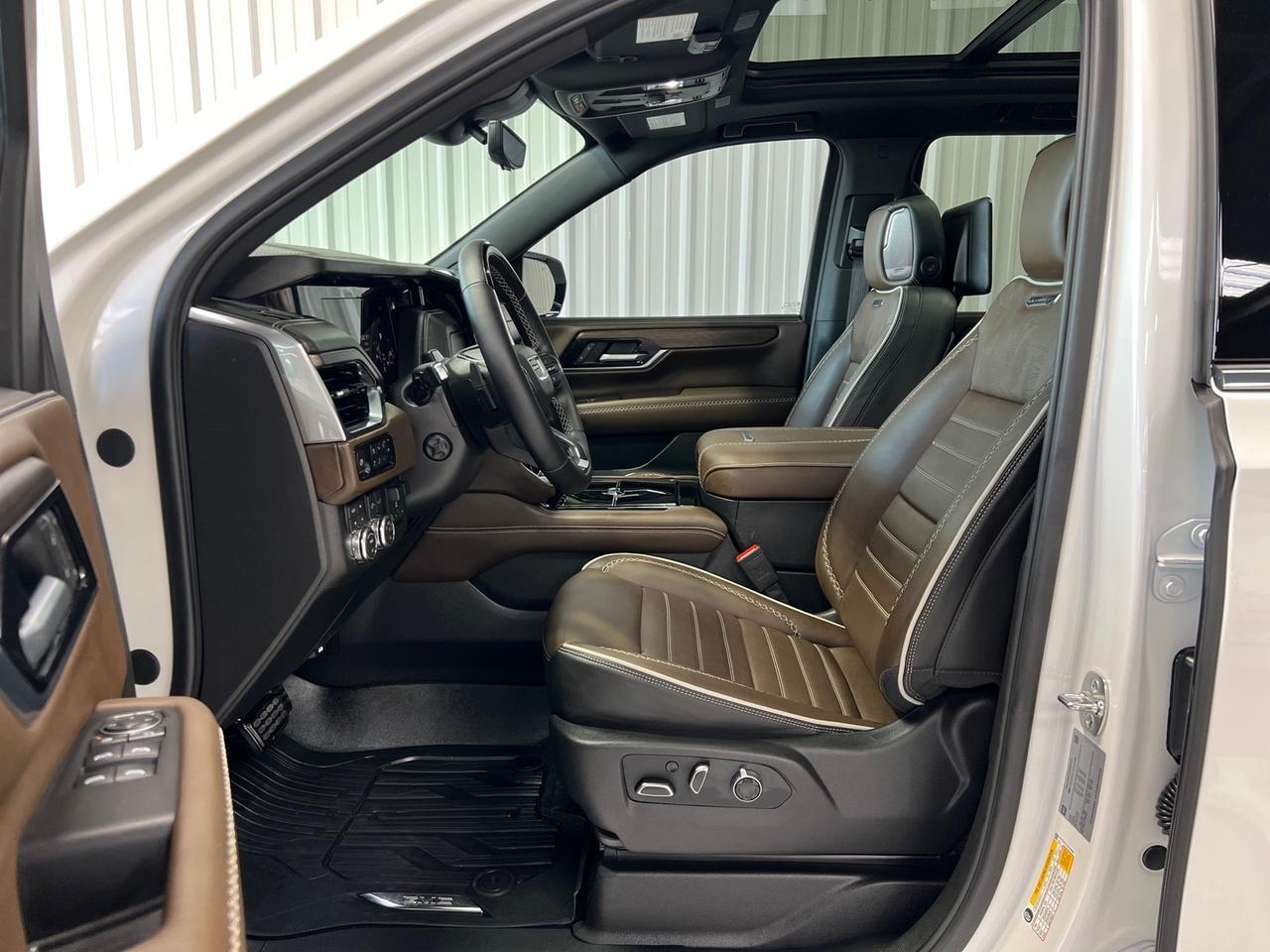 2025 GMC Yukon XL Denali Ultimate, 4x4, Night Vision, Floor Liners, Tow Tech Pkg Houston TX