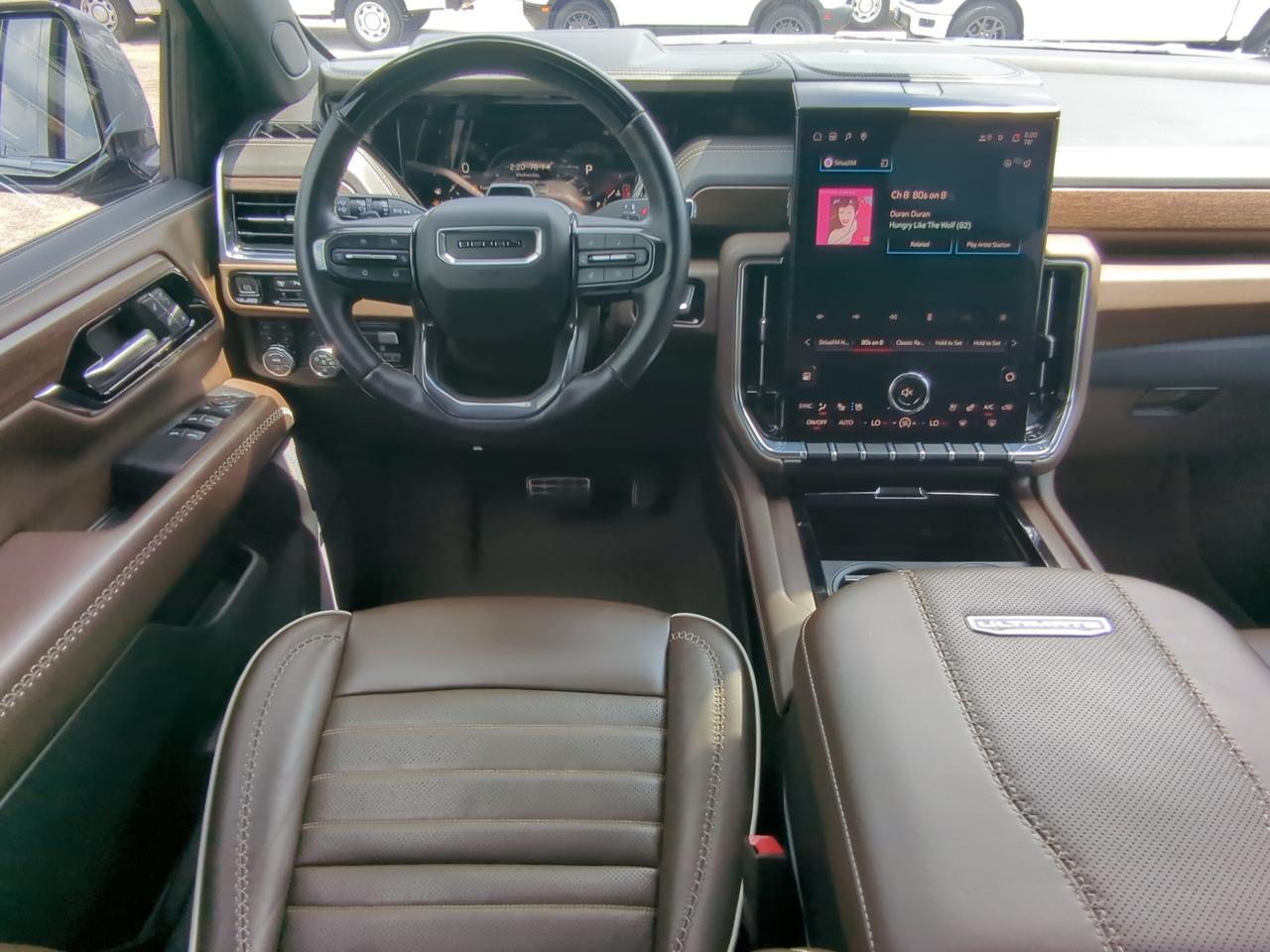 2025 GMC Yukon XL Denali Ultimate Appleton WI