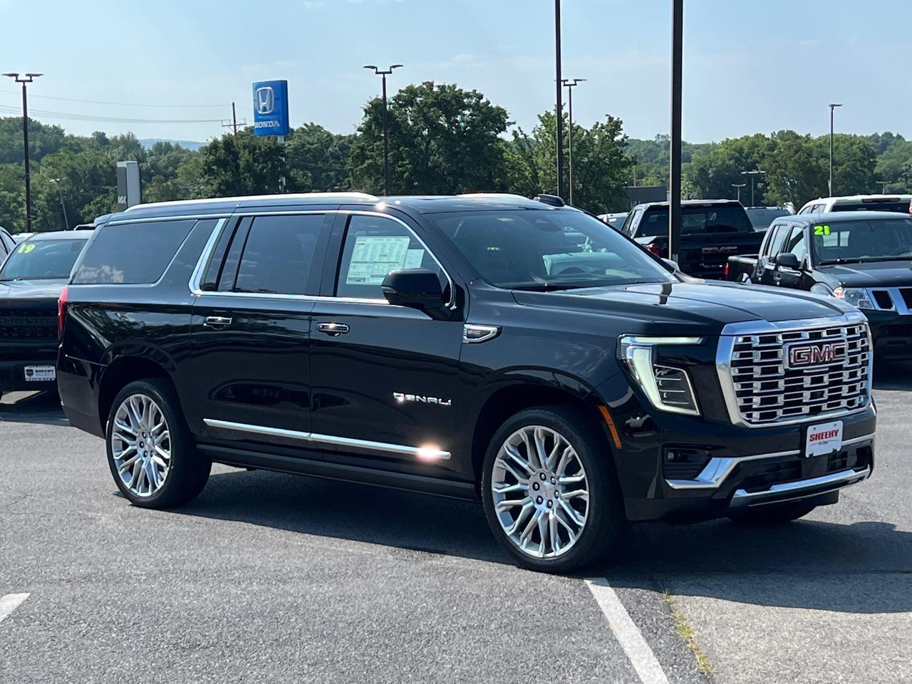 2025 GMC Yukon XL Denali