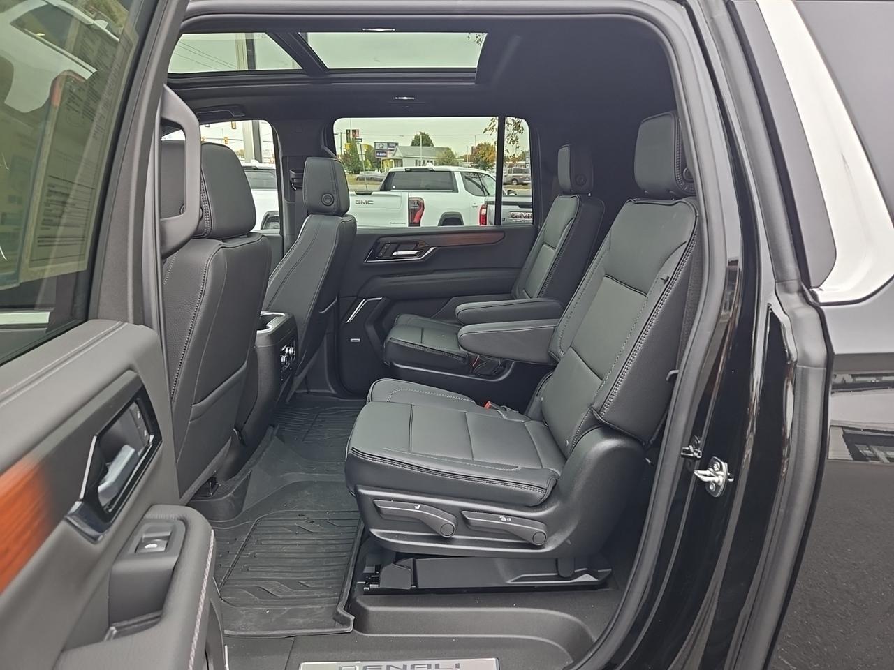 2025 GMC Yukon XL Denali Fredericksburg VA