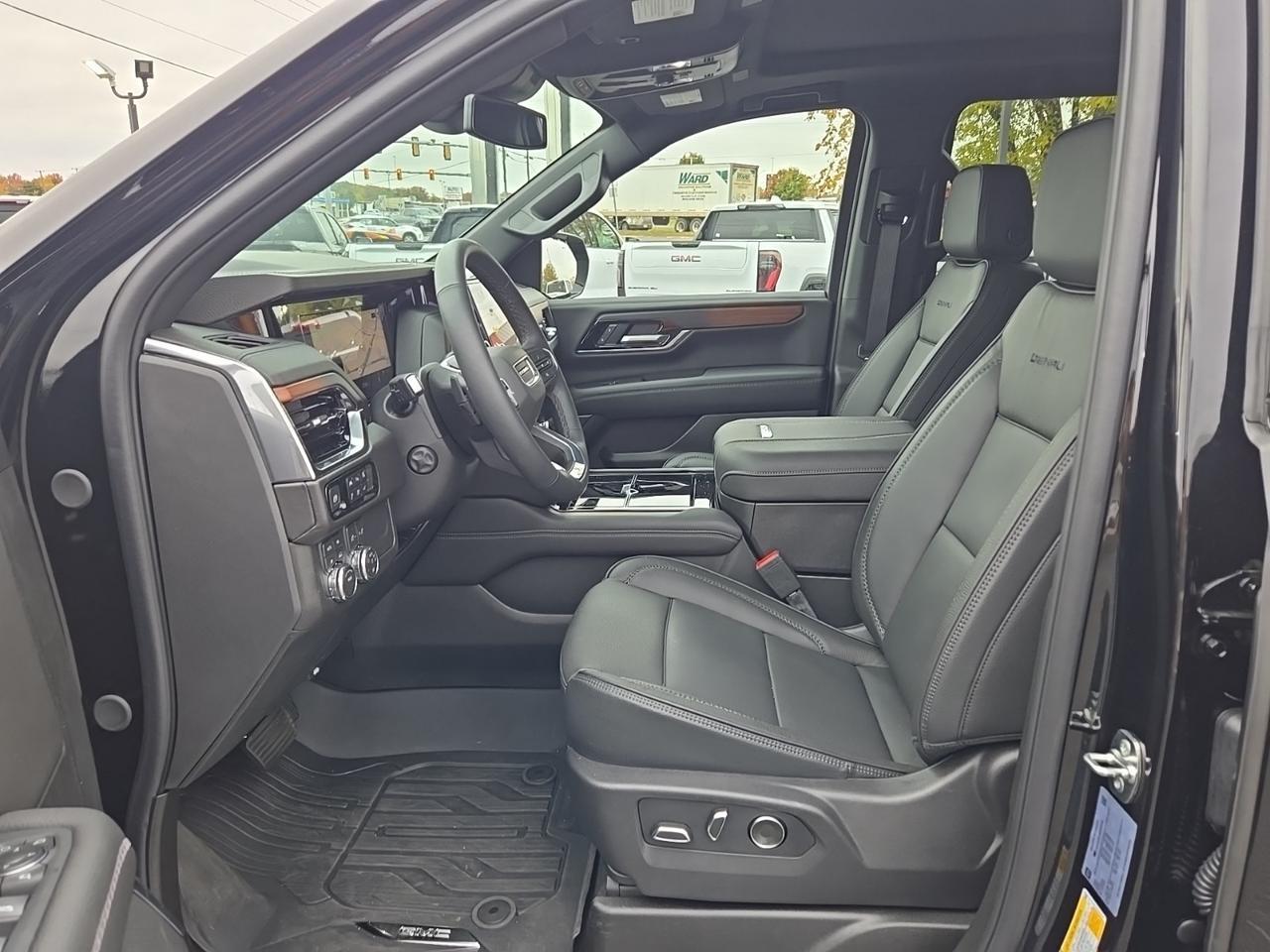 2025 GMC Yukon XL Denali Fredericksburg VA