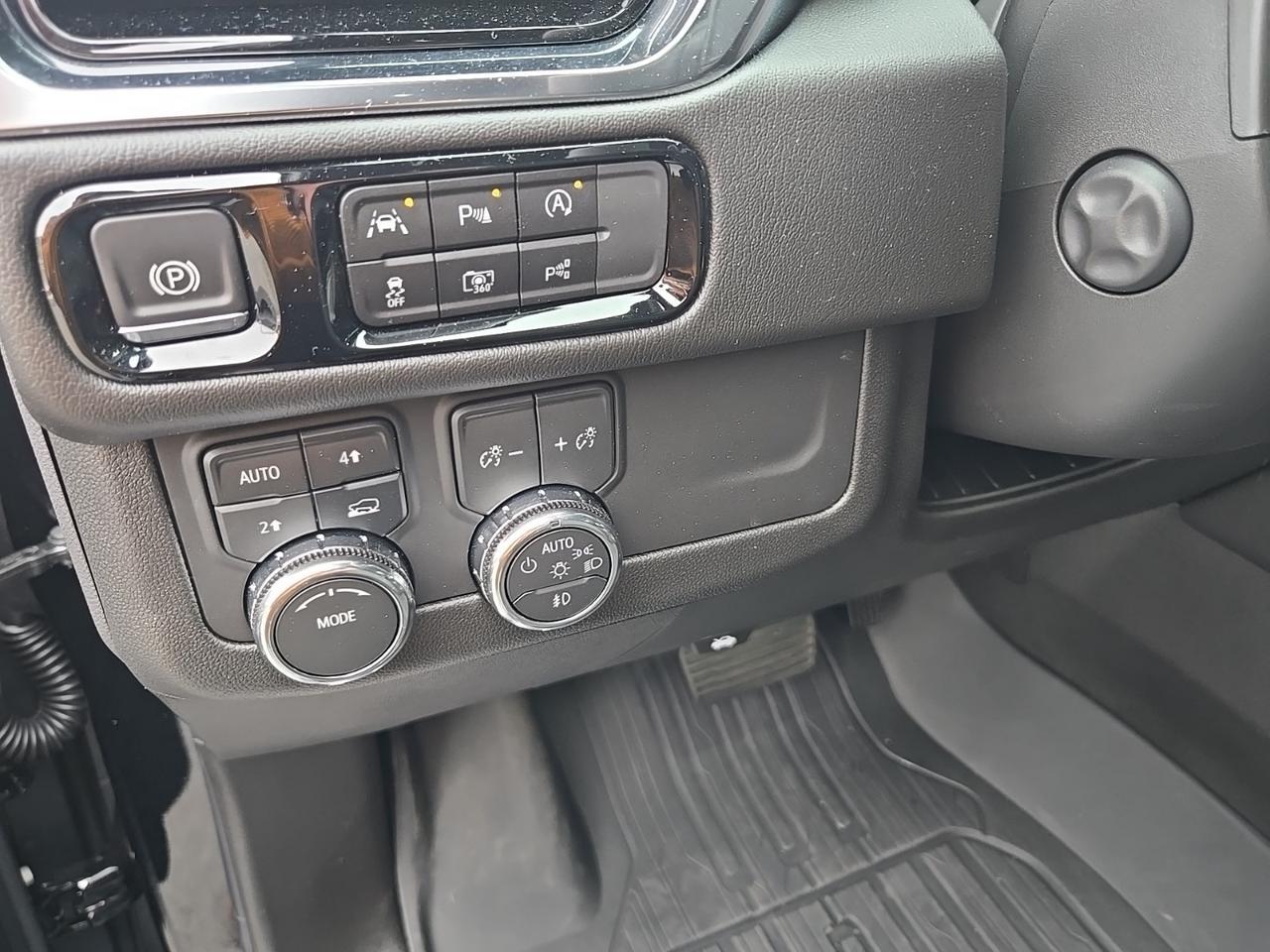 2025 GMC Yukon XL Denali Fredericksburg VA