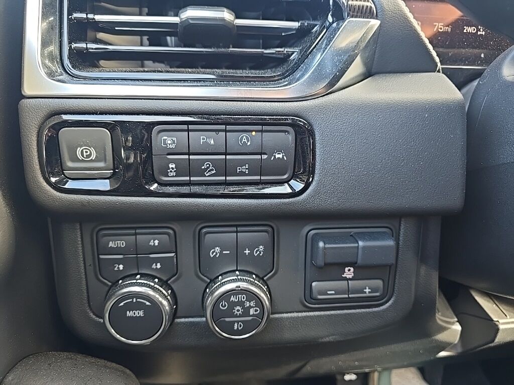 2025 GMC Yukon XL Elevation 4WD 7 Passenger Fond du Lac WI