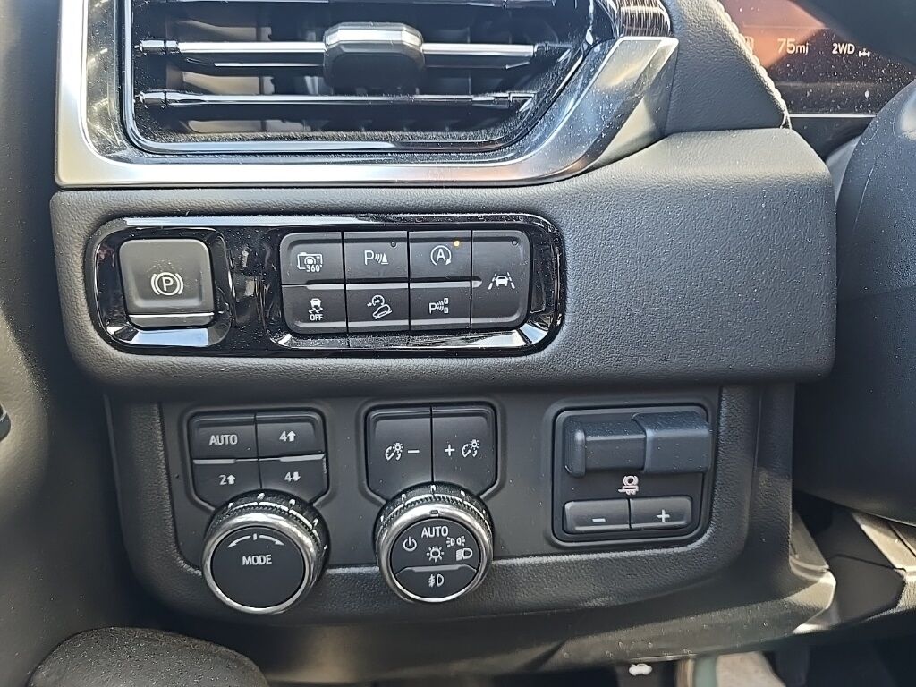 2025 GMC Yukon XL Elevation 4WD 7 Passenger Fond du Lac WI