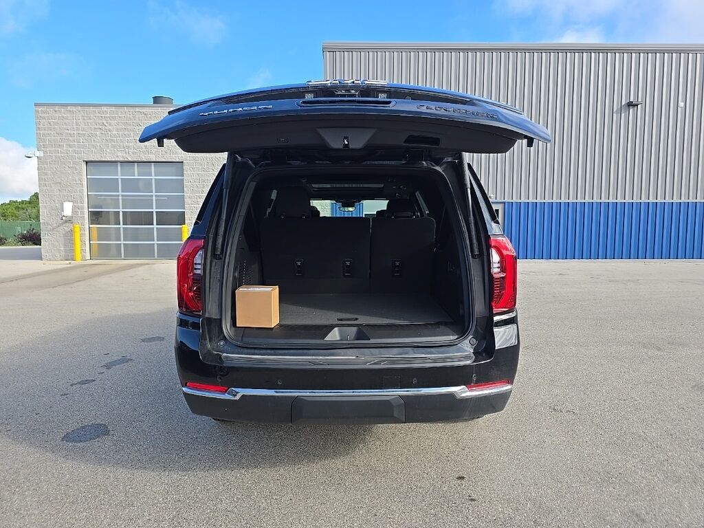 2025 GMC Yukon XL Elevation 4WD 7 Passenger Fond du Lac WI