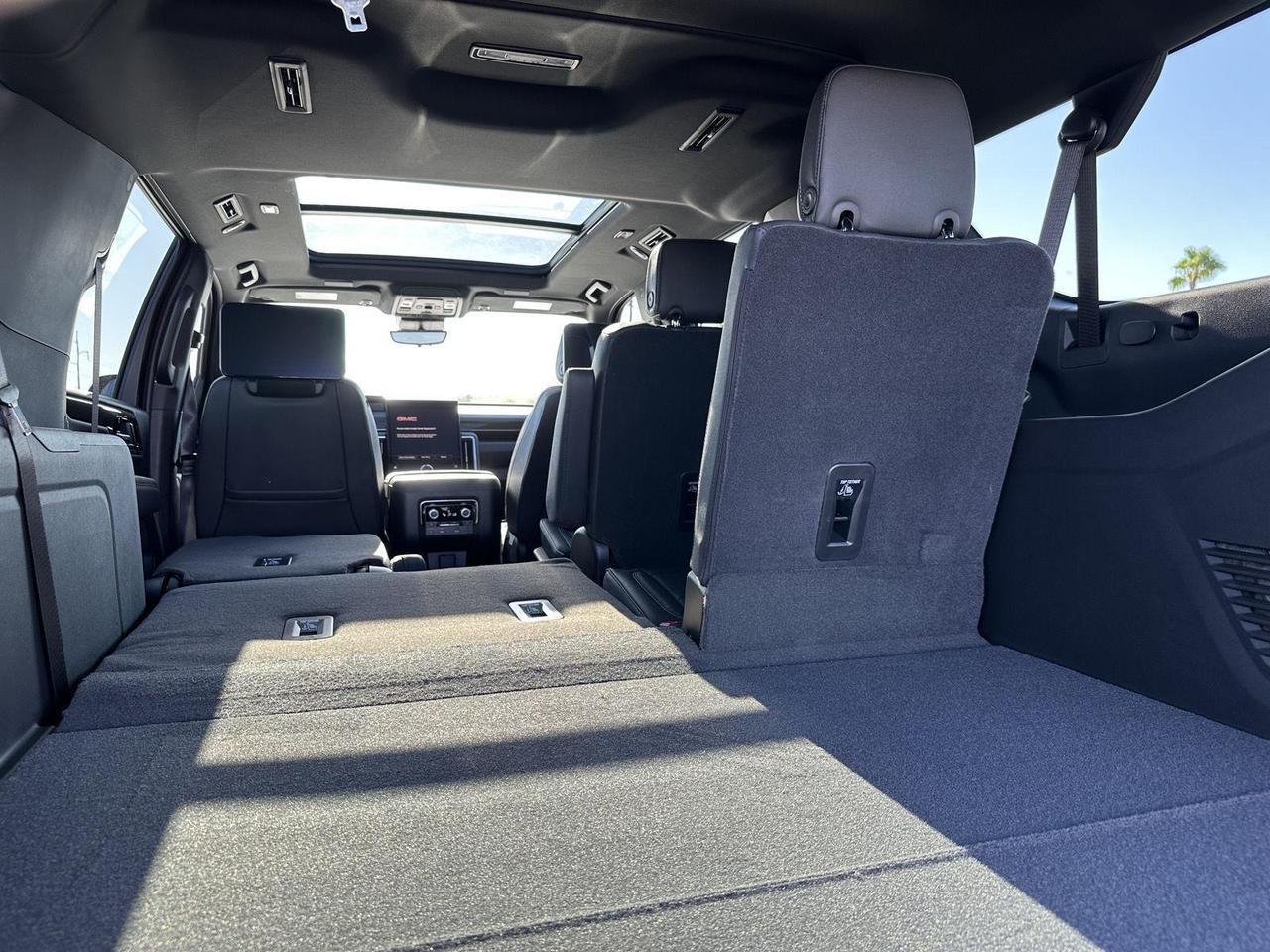 2025 GMC Yukon XL Elevation Tucson AZ