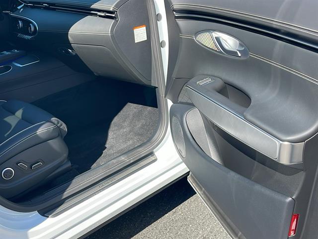 2025 Genesis Electrified GV70 Advanced AWD Corona CA