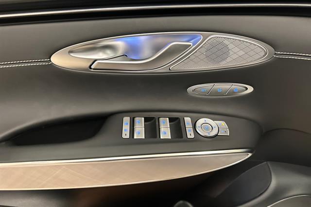 2025 Genesis Electrified GV70 Advanced