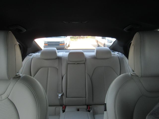 2025 Genesis G70 2.5T AWD Plano TX