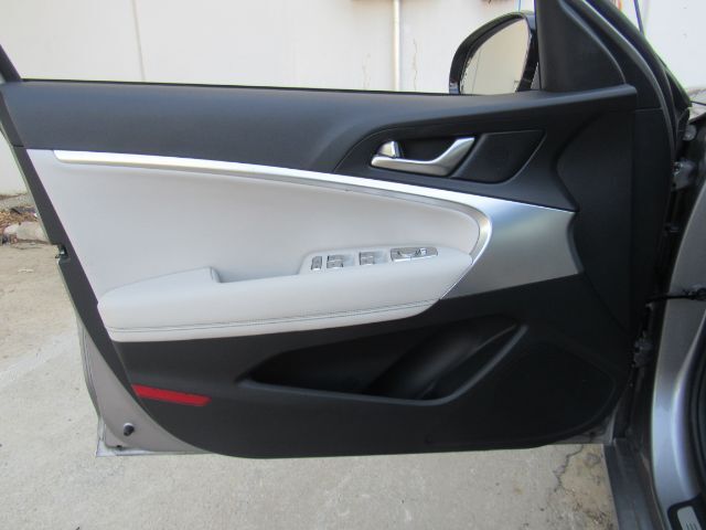 2025 Genesis G70 2.5T AWD Plano TX