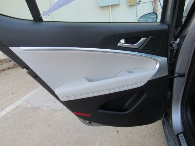 2025 Genesis G70 2.5T AWD Plano TX