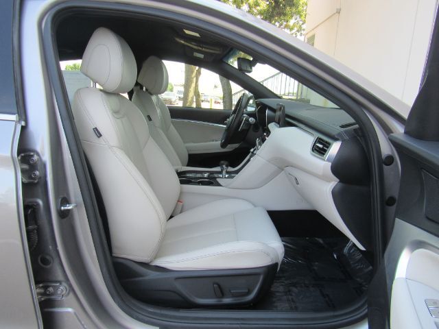 2025 Genesis G70 2.5T AWD Plano TX
