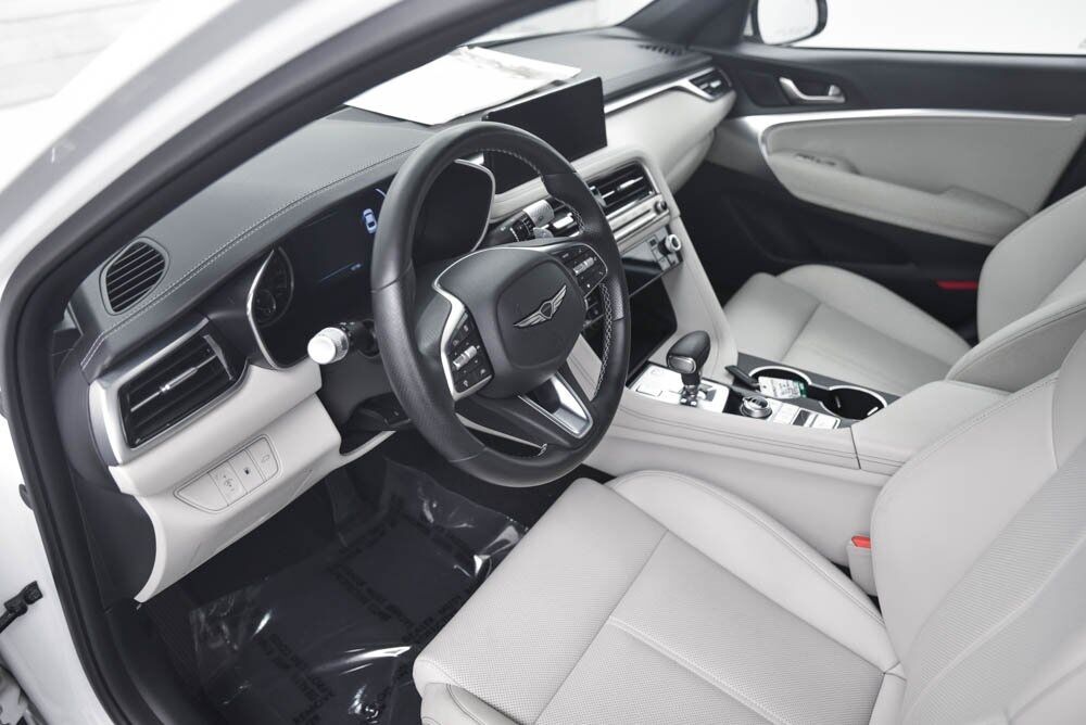 2025 Genesis G70 2.5T Akron OH